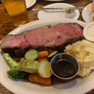 Prime rib dinner, cooked medium rare