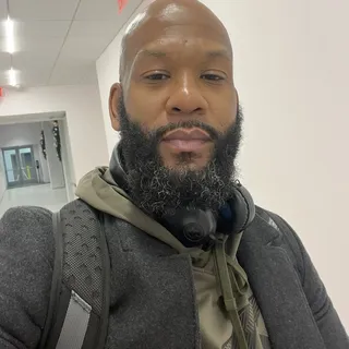 De'Jon H.