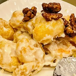 Hong Kong Style Honey Walnut Shrimp