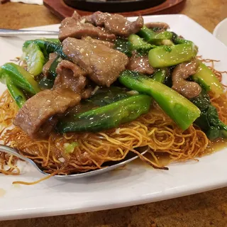 Beef with Chinese Broccoli Chow Mein