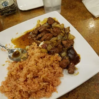 Vietnamese Beef Cubes with Fried Rice