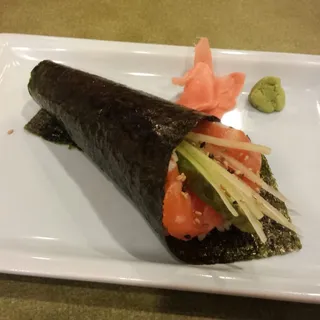 Salmon Hand Roll