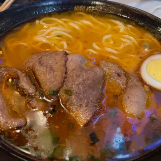 Spicy Garlic Beef Traditional Hand-Pulled Noodle Soup