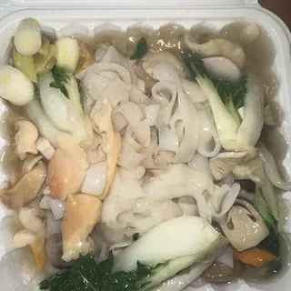 L22. Surf Clam Chow Fun in Gravy