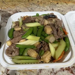 T15. Beef with Oyster Sauce Tray