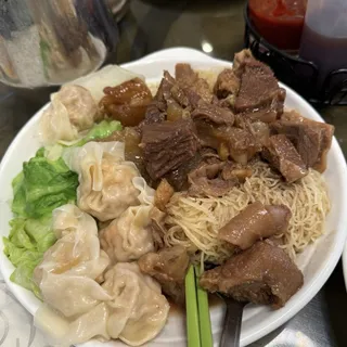 F15. Braised Beef Stew & Shrimp Wonton Lo Mein