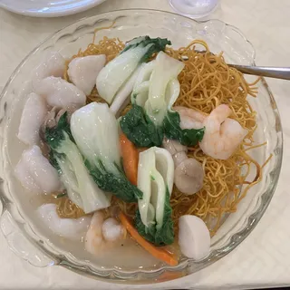 L2. Seafood Pan Fried Noodle