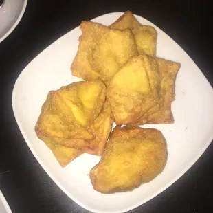 Crab Rangoon- good but basically all cream cheese