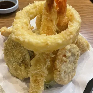 Vegetable Tempura w. Shrimp (App)