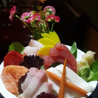 Sashimi Selection