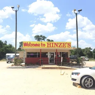 Hinzes BBQ new location! Now located in town 2.8 miles off of the highway!