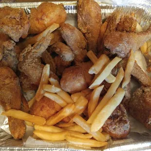 Their mixed chicken platter. I got way too much food.