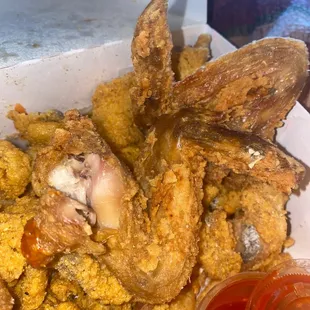 Tastes like DAY Old chicken at 11:00am