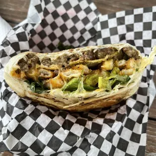 Crunchwrap w fries and beef!