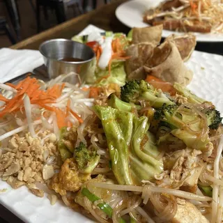 2. Fried vegetables Roll ( 5 pieces)