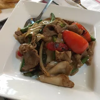 2. Pad Kee Mao