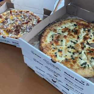 Bacon Double Cheeseburger Pizza (left)   White Stripe Pizza (right)