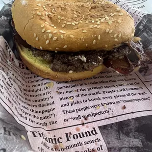 Plain  Hippo Cheeseburger