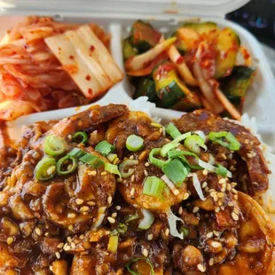 Shrimp, best dumplings, cucumbers n kemche incredible. Shrimp over the top.