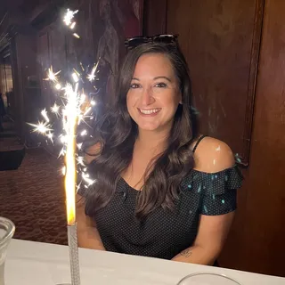 Mo D.
