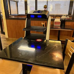 Server Robot!