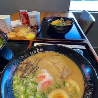 R7. Spicy Tonkotsu Tsukemen
