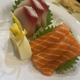 Yellowtail (Hamachi) Sashimi