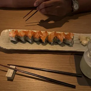 SAL-KANI  21 salmon, snow crab, avocado, ikura, lemon