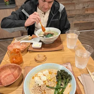 Vegan Ramen (no kale or bean sprouts) and Tonkotsu Ramen