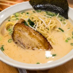 tonkatsu ramen