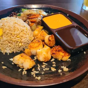 Hibachi Scallop Lunch with salad, veggies and fried rice. Delicious!