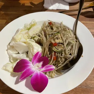 Mama Laos Salad