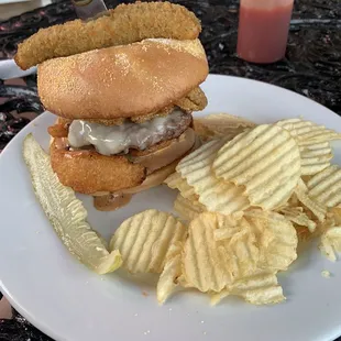 Don't let the photo full you... the Bootlegger was a huge yummy beast of a burger.