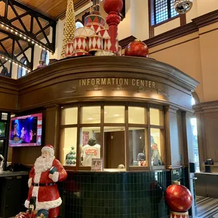 11/30/22: inside Harvest Hall