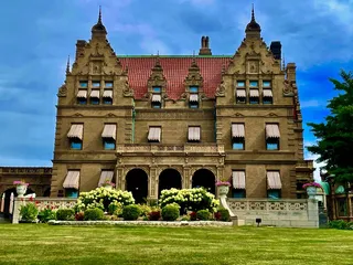 The Captain Frederick Pabst Mansion