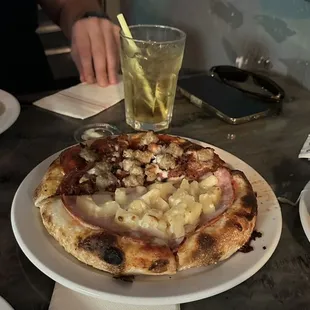 Half Hawaiian, half meat lovers