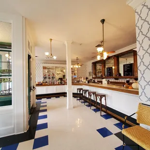 O'Brien's ice cream parlor and candy shop