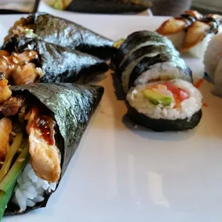 Salmon Skin Hand Roll