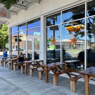 Front entrance and out door dining