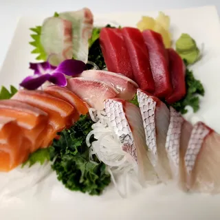 Sashimi sampler (16pc)