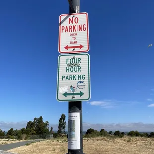 Parking sign near the cafe area -- close to the ocean bay side.