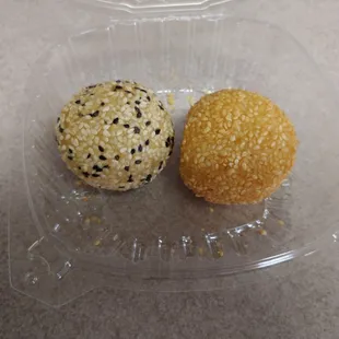 Sesame balls