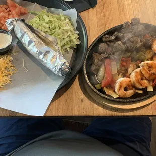 Surf and turf fajitas