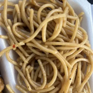 Lomein that came in lunch box
