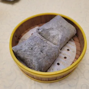 steamed sticky rice in lotus leaf