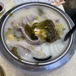 Preserved Chinese Pickle with Pork Stomach in Broth
