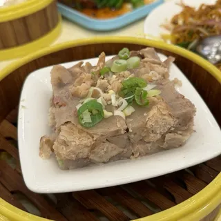 Sauteed Beef Cube w/Taro /