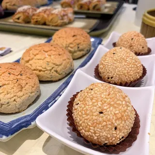 Tangerine Salty Egg Yolk Lava Bao
