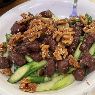 A4 Wagyu Beef & Asparagus w/Black pepperA4