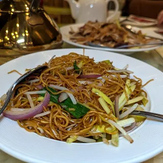 Soy Sauce Chow Mein